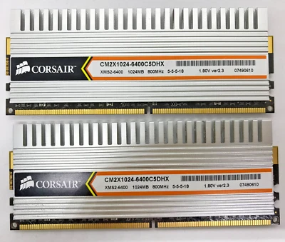 Corsair XMS2 DHX 2GB (2x1GB) DDR2 CM2X1024-6400C5DHX 800Mhz 1.80V ver2.3 #R2408 - Immagine 1 di 2