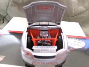 dale earnhardt 1995 1/24 scale silver select clear window bank brand new!!!!! - Picture 1 of 7