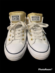 all star branco com estrelas douradas