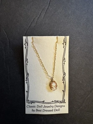 Винтажная кукла аксессуар: ювелирные изделия ожерелье мадам Александр Сисси мисс Revlon камео - Изображение 1 из 2
