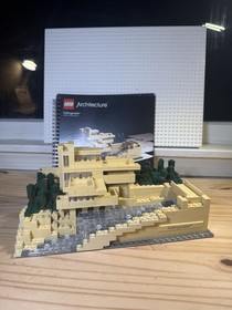LEGO ARCHITECTURE: Fallingwater (21005) 100% Complete With Instructions