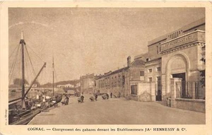 CPA 16 COGNAC CHARGEMENT DES GABARES - Picture 1 of 1