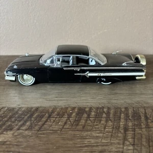 JADA 1/24 STREET LOW LT. GOLD METALLIC 1960 CHEVY IMPALA Black Gold Used - Picture 1 of 11