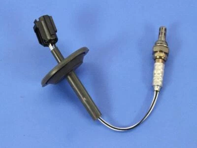Датчик кислорода O2 CHRYSLER OEM 4727225AB - Изображение 1 из 4