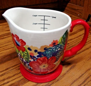 Pioneer Woman 1 Qt Pitcher DAZZLING DAHLIA 2015 Stoneware- Red Handle-Spout L5 - Picture 1 of 7