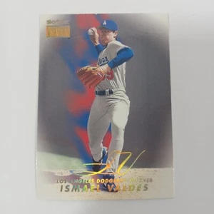 1999 Skybox Premium Ismael Valdes #203 Los Angeles Dodgers - Picture 1 of 2