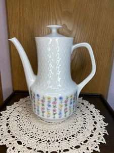 Mitterteich Bavaria Teapot ~ Floral On White Pointelle Design Large ~ Vintage - Picture 1 of 6