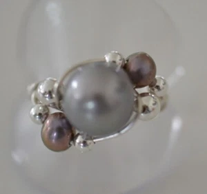 Handmade Black Freshwater Pearl Ring in sterling silver - Picture 1 of 4