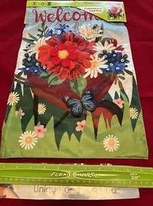 Meadow Creek Embroidered Yard Flag Welcome Flowers New - Picture 1 of 3