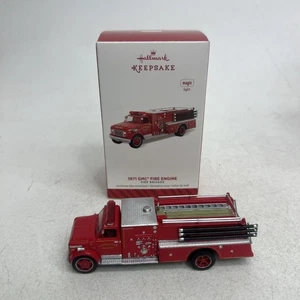 Hallmark Keepsake Magic Light 1971 GMC camión de bomberos adorno del cuerpo de bomberos - Imagen 1 de 9