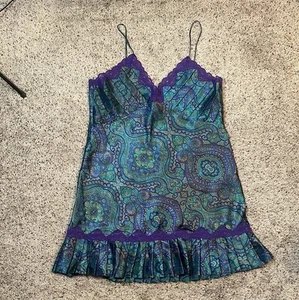 Vintage Victoria's Secret Lingerie Gold Label Paisley Satin Pleated Chemise  - Zdjęcie 1 z 7