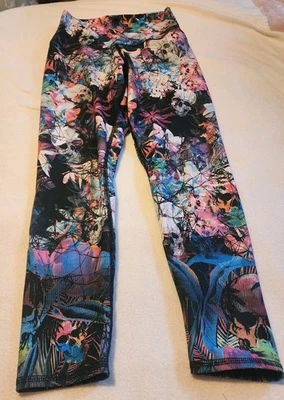 Women's Junior Small Flowers and Skulls Colorful Leggings - Image 1 of 4