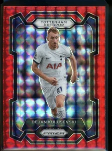 Mosaico rosso 2023-24 Prizm Premier League Dejan Kulusevski Tottenham #137 - Foto 1 di 2