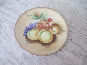 Vintage K. Zijita Handpainted Fruit Design Collector Plate Gold Trim 8" - Picture 1 of 3