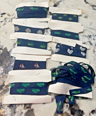 LOTE: Sapos Tartarugas Jacarés PREPPY NOS Vintage Anos 70 80 Fita Bordada Acabamento: - Imagem 1 de 4