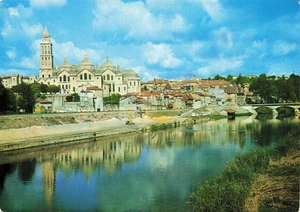 24 PERIGUEUX LA CATHEDRALE SAINT FRONT - Imagen 1 de 2