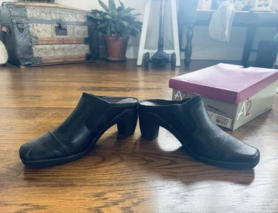 NWT Aerosoles A2 Women’s 9.5 Mule Black Genuine Leather Comfort Mule Heel - Image 1 of 4