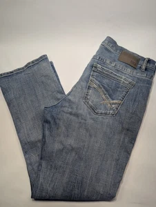 BKE Tyler Jeans Mens 38x33 Blue Denim Straight Leg Light Wash Buckle Classic - Picture 1 of 14