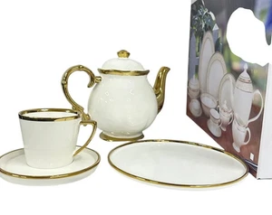 VINTAGE FINE BONE CHINA ROUND DINNER SET 61 PCS GOLD WHITE SET GIFT BOXED Royal - Picture 1 of 6