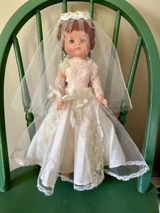 Vintage 15 Zoll Braut Puppe Kunststoff 50er Jahre blau Schlafauge rote Haare Hochzeit LORRIE DOLL 11 - Bild 1 von 11
