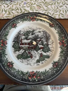 Royal Stafford England COUNTRY CHRISTMAS VILLAGE HOUSE Dinner Plate 11 inch - Picture 1 of 2
