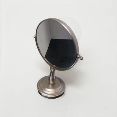 Espejo de maquillaje redondo ajustable de níquel cepillado de 2 caras y aumento Foto 1 de 4