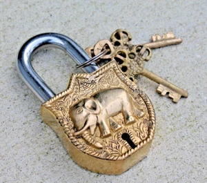 Candado pesado elefante de latón macizo vintage cerraduras de trabajo llave granero decoración rústica - Imagen 1 de 15
