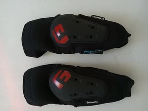 G-Form E-Line Elbow Guards Pads - store display SMALL mint condition - Picture 1 of 4