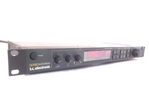 T.C. Electronic M-One Dual Effects Processor - Bild 1 von 6