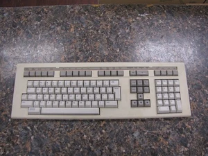 Vintage Digital DEC LK201 p/n 70-23983-EE Wired Terminal Computer Keyboard- HB40 - Picture 1 of 10