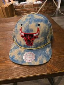 🧢 Mitchell & Ness Chicago Bulls Denim Acid Wash Snapback Hut - Hartholz... - Bild 1 von 3