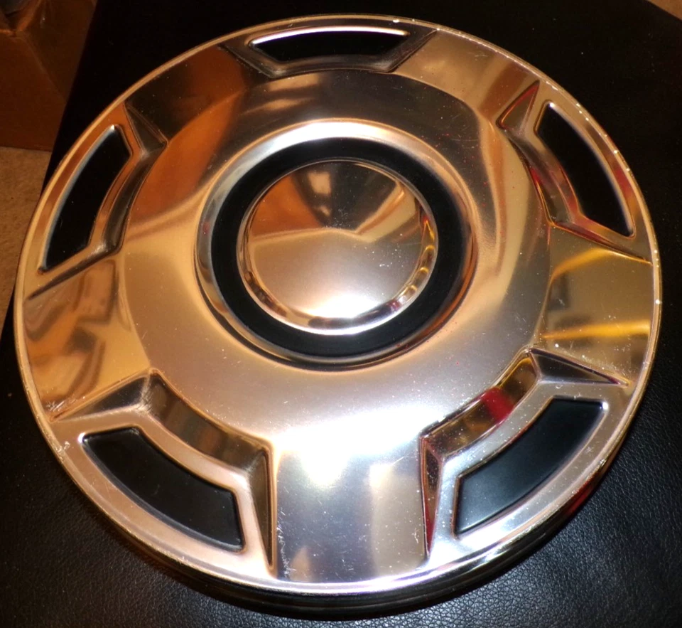 Комплект из 4 оригинальных колпаков ступицы для тарелок для собак 1977-1991 Ford 10,5 дюйма F100, F150, Bronco - Изображение 1 из 4