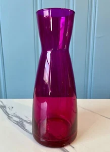 Bormioli Rocco Ypsilon Fuchsia Pink Glass Jug Carafe or Vase 18.5 Oz 8" Tall - Picture 1 of 10