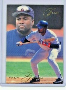 1993 Flair #133 Tony Gwynn - San Diego Padres - Hall of Fame - MINT