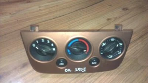 Pannello climatizzatore Ford Fiesta 2007 (interruttori comando riscaldamento) 2 #87943-27 - Foto 1 di 1