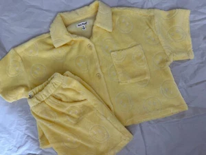 NWOT Kate Mack Yellow Embossed Smile Face Print Terry Short Set Girts Size 6 - Picture 1 of 3