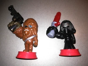 STAR WARS CHEWBACCA & DARTH VADER - LIGHT HEROES RARE EUROSPIN DISNEY EDITION - Picture 1 of 4