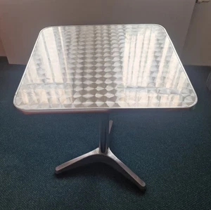 18 x Bistro Tisch Breite x Tiefe: 60cm x 60cm, Höhe 71cm in silber - NP 1620€ - Bild 1 von 6