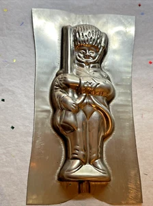 Vintage Metal Chocolate Candy Mold 5in Queens Guard Soldier with Gun - Picture 1 of 8