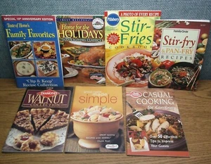 LOT COOKBOOKS Pamphlets Betty Crocker Kelloggs Taste of Home Pillsbury Stir Fry+ - Bild 1 von 3