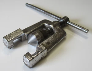 Schönes Bördel- und Pressgerät 45 Grad - Bild 1 von 19