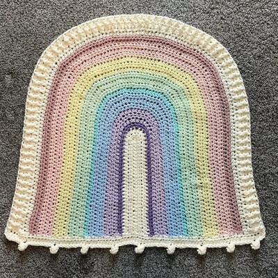 钩针彩虹形状小号婴儿阿富汗 24 英寸 x 25 英寸婴儿淋浴礼物准备发货 — 第 1/4 张图片