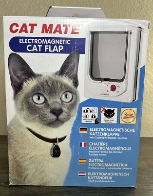 Solapa de puerta electromagnética para gatito Cat Mate con 2 imanes para cuello de gato - VER FOTOS Foto 1 de 4