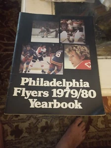 PHILADELPHIA FLYERS 1979-80 YEARBOOK nice shape - Picture 1 of 2