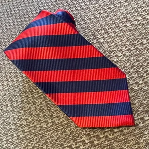 Paul Fredrick Silk Tie Red Blue Repp Stripe 3.5x64 Executive Preppy Old Money - Picture 1 of 4