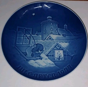 Piatto di Natale 1977 Bing & Grondahl B&G "Jule Aften" Danimarca porcellana vintage - Foto 1 di 2