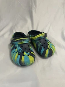 Crocs Kids Size C11 Fur Lined Blue Tie Dye Marbled Clogs Boys Slippers Used - Picture 1 of 9