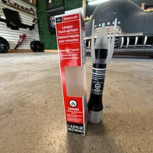 Pluma de pintura de retoque zafiro medianoche jeans azul Ford N1 OEM PMPC-19500-7291A - Imagen 1 de 6