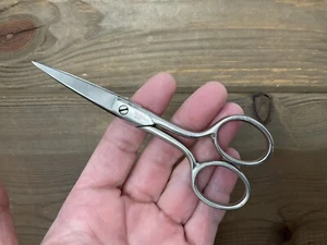 Vintage WISS Scissors #765 Sewing & Embroidery 5” Made In The USA - Picture 1 of 15