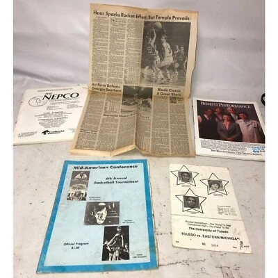 University of Toledo article and programs - souvenirs - Toledo Rockets basketbal - Image 1 of 4